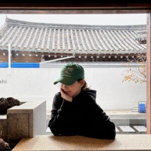 Shin Hyun-been Instagram - 😊😊😊