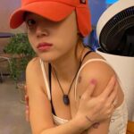 Shin Ji-min Instagram - 요즘날씨