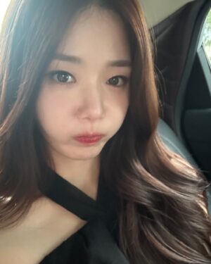 Shin Ji-yeon Instagram - 여름 요모조모..🖤