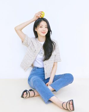 Shin Ji-yeon Instagram - 미쏘와 함께한 로맨틱 스프링🌼

#미쏘 @mixxo_korea