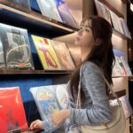 Shin Ji-yeon Instagram - 앞머리 자르고 염색하고 귀여운거 사러다니는 내 일상🍒