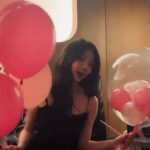 Shin Ji-yeon Instagram - 🌹