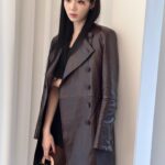 Shin Ji-yeon Instagram - #광고 @louisvuitton 서울 잠수교 위 런웨이에서 선보여졌던 가방들에서 영감을 받아 제작된 한국익스클루시브 캡슐 컬렉션이 런칭됐어요✨ 백, 코트, 신발까지 취향저격🤎 #LVPREFALL23 #루이비통 #루이비통캡슐컬렉션