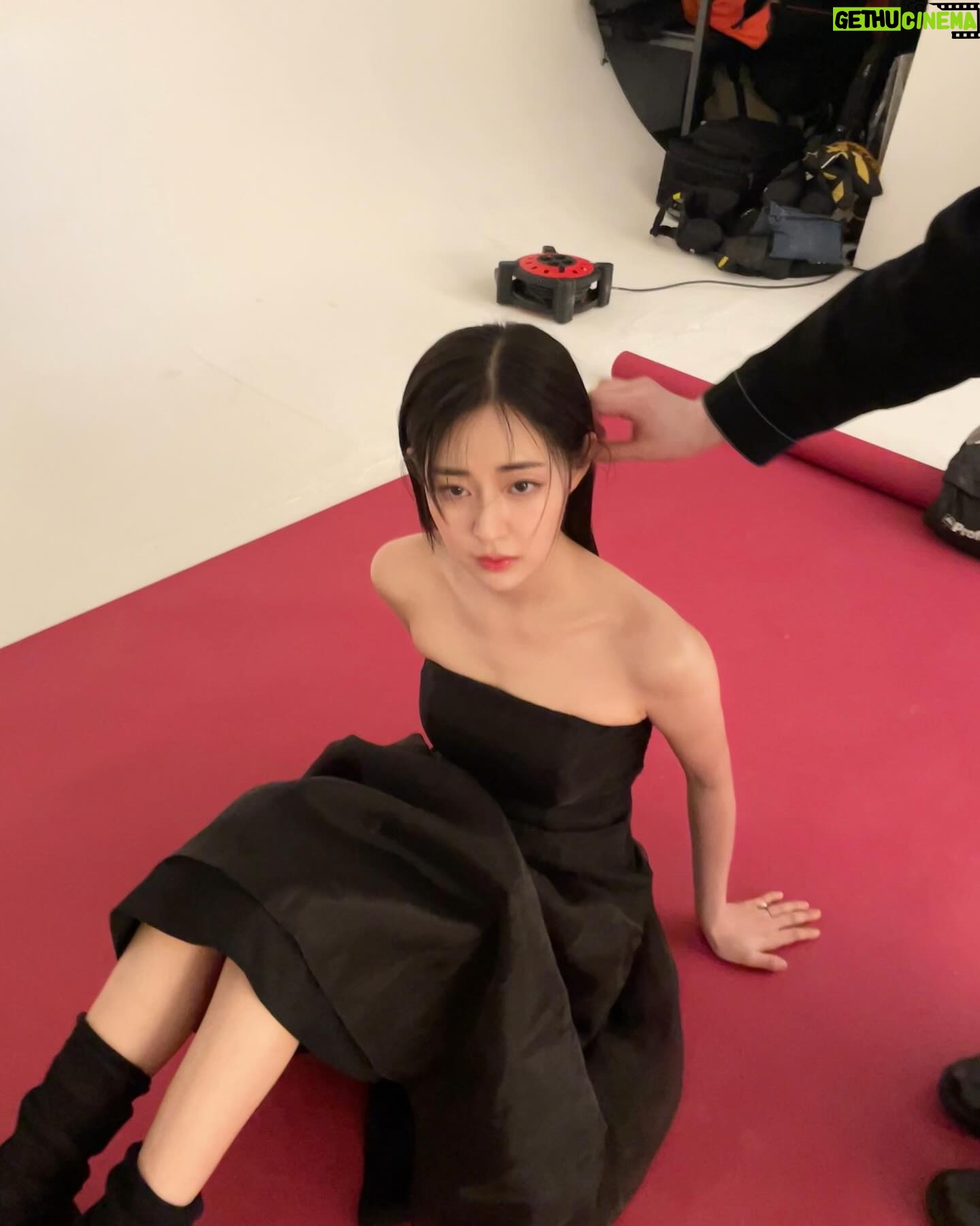 Shin Seul-ki - 314.7K Likes - 🌹🌺🥀