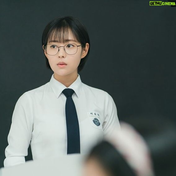 Shin Seul-ki - 298.3K Likes - 지금부터 마지막 피라미드게임을 시작할게.🔺