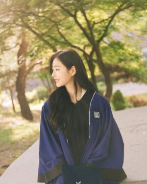 Shin Seul-ki Instagram - ☺️🎓