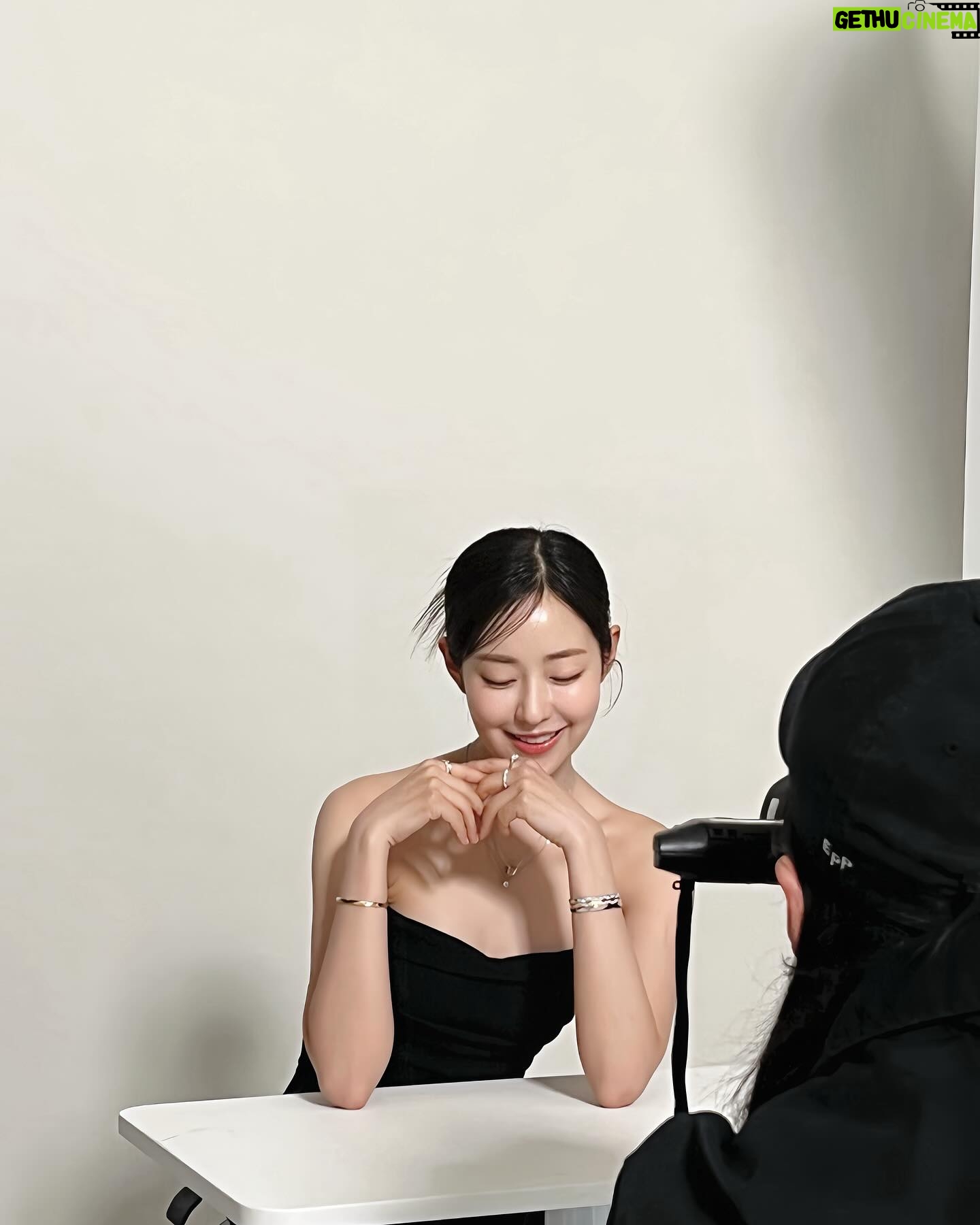 Shin Seul-ki - 233.8K Likes - 🌌