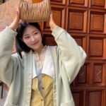 Shin Seul-ki Instagram - 🤎🧡🌼 @miumiu #MiuMiu #Miuwander #gifted