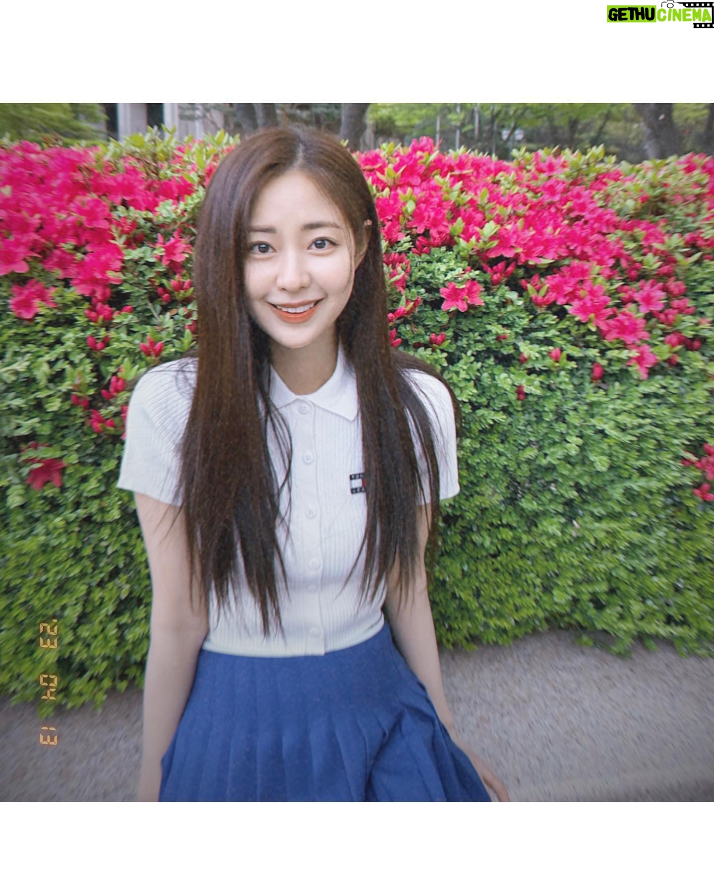 Shin Seul-ki - 303.5K Likes - @tommyjeans 👟👖 ❤️
#광고 #tommyjeans #버지니아캔버스로우