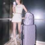 Shin Seul-ki Instagram - @tumitravel 🗺️💜 #광고 #Tumi #Tumikr #TUMIVOYAGEUR #TUMI19D