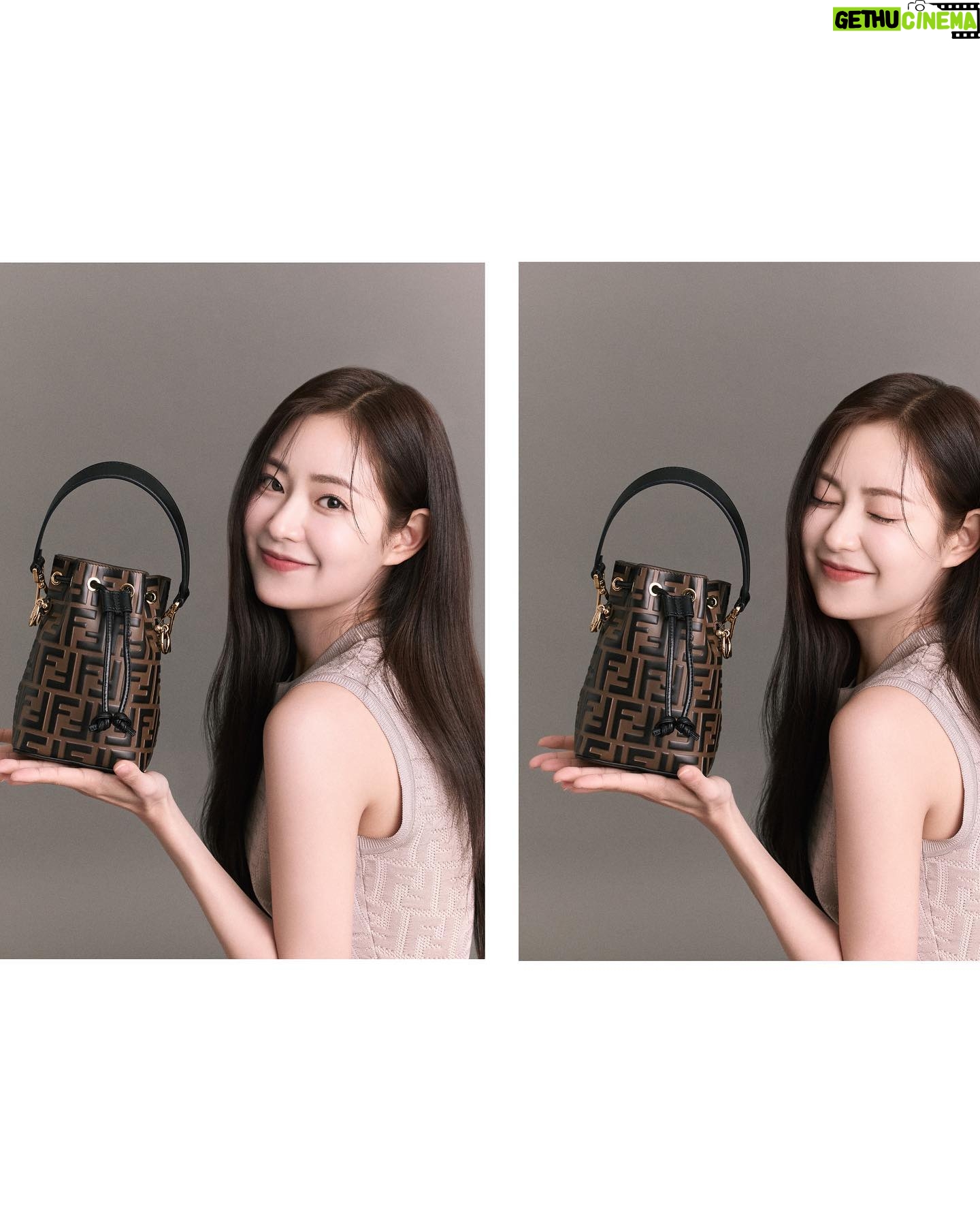 Shin Seul-ki - 389.9K Likes - #광고 @fendi 🐻🤎
#FendiMonTresor