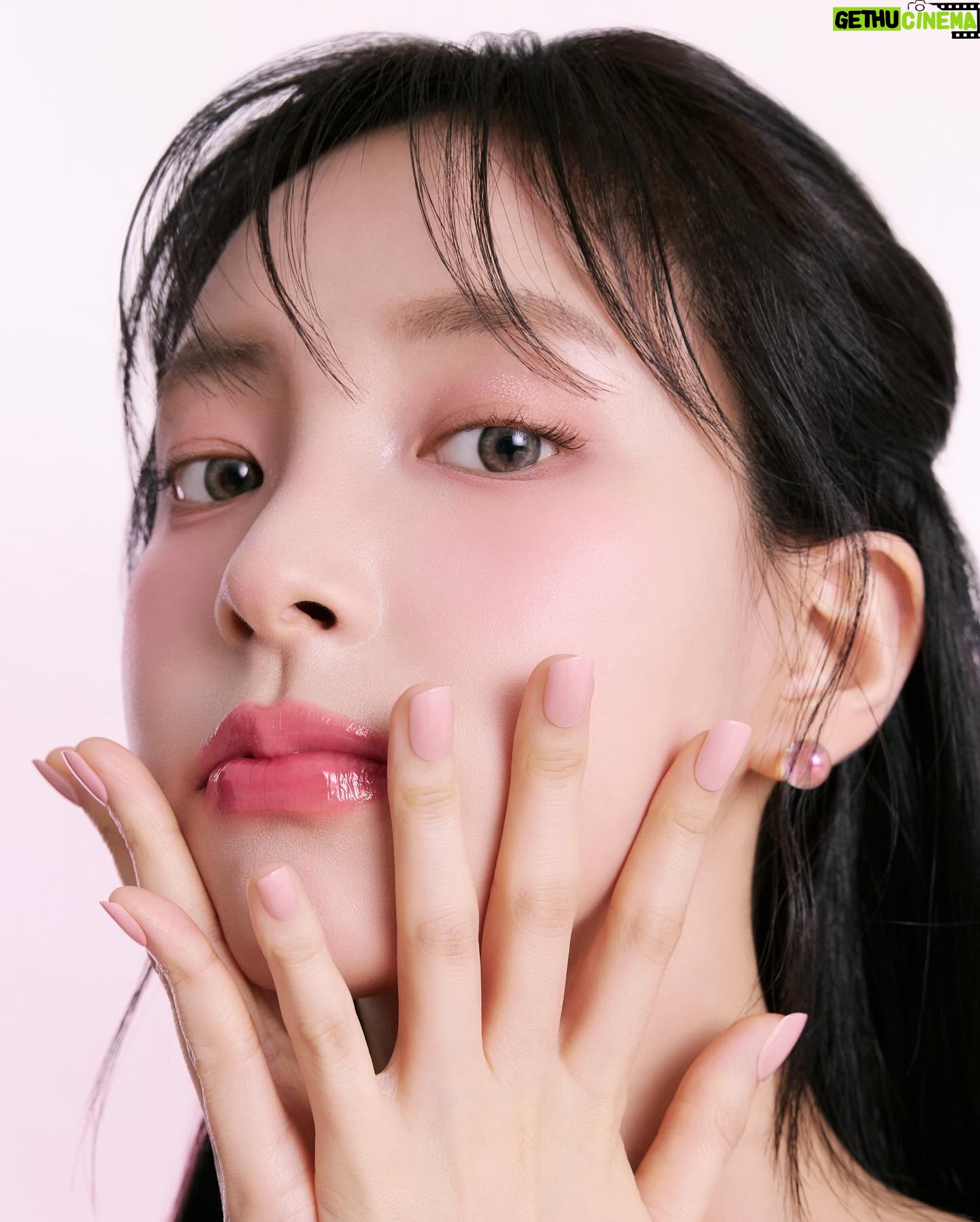 Shin Su-hyun Instagram - @bbia.official 봄이다아🌸