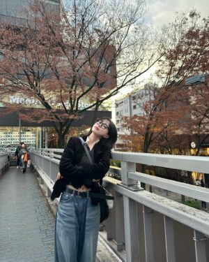 Shin Su-hyun Instagram - 감성이요 낭만이요 가을이오