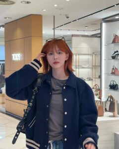 Shin Su-hyun Instagram - 😎🍊🧡🐱