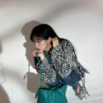 Shin Su-hyun Instagram - @loewe 🎒👛👜💕 #loewe #로에베 #Flamencopurse