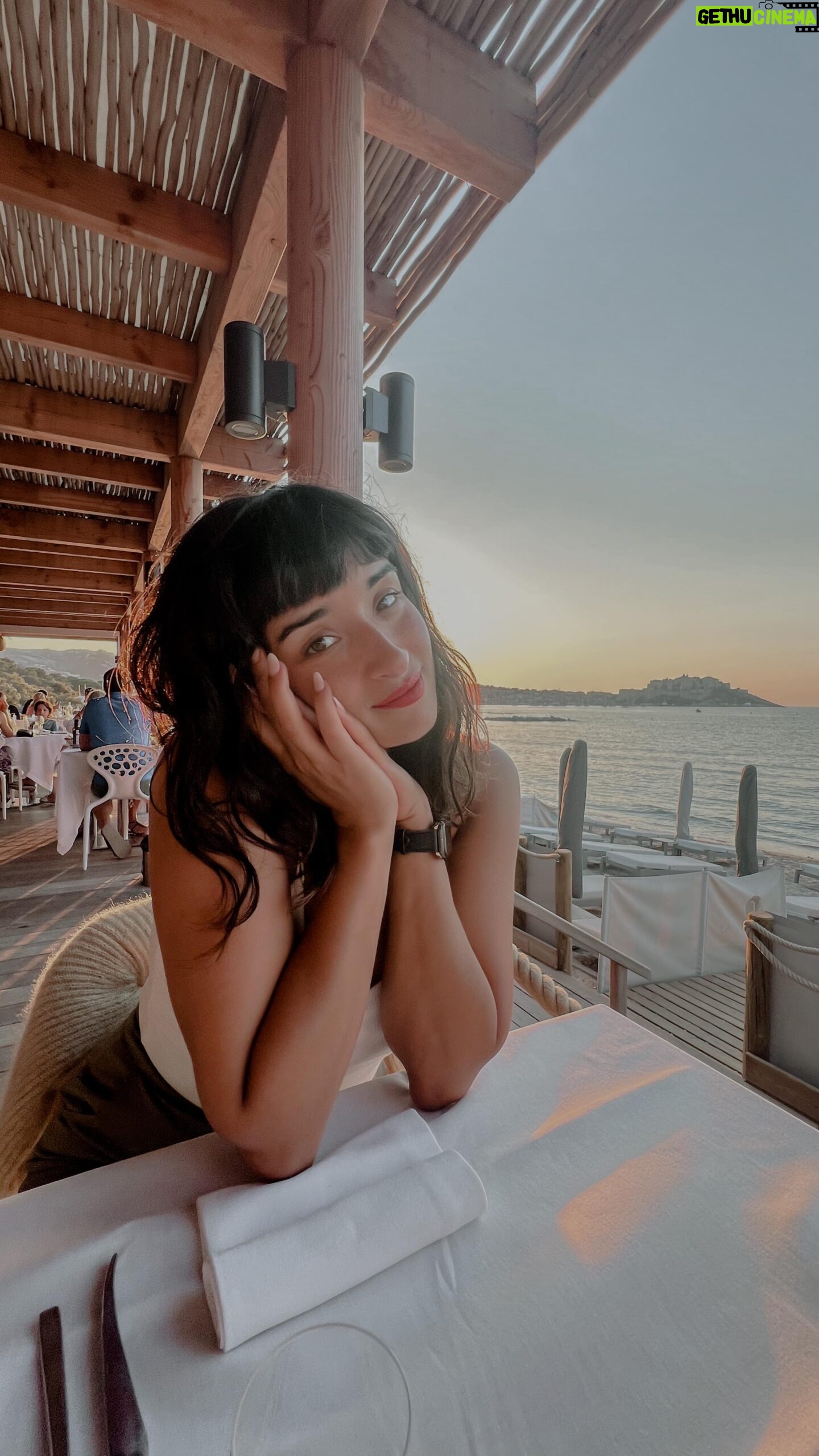 Shirine Boutella Instagram - Le plein de ☀️ et de Vitamine C pour la peau la plus lumineuse de l’été et ça c’est avec l’ #OleGlow de la gamme Truth d’ @olehenriksen Produits dispos en exclusivité chez Sephora @olehenriksen @sephorafrance