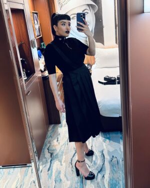 Shirine Boutella Instagram - Ce look 🖤 @prada 

Styled by @caulifinger