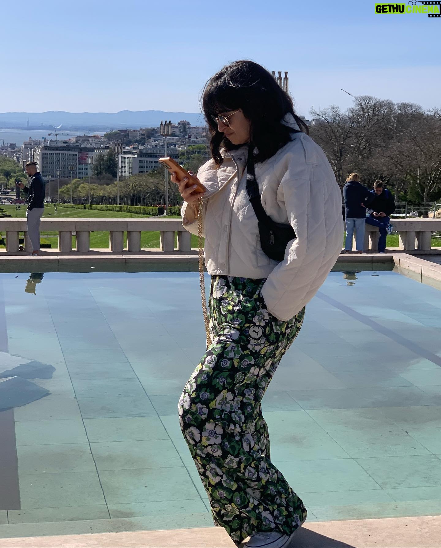 Shirine Boutella Instagram - Unposted ♥️ 1- on my way to Dua Lipa’s concert 2- The concert - merci @all et @clarissecastan 3- cupcakes I made for @nadegeloiseau 4- Sunday look for family lunch 5- Marvel’s collector pic 6- beautiful Lisboa - bom dia 7- créons l’étincelle et transcendons nos âmes chez @dynamocycling 8- my one and only 9- me qui tire la troche on dirait alors que non in Lisboa 10- my superwomen at the #BatmanAutopsie premiere w/ @spotifyfrance
