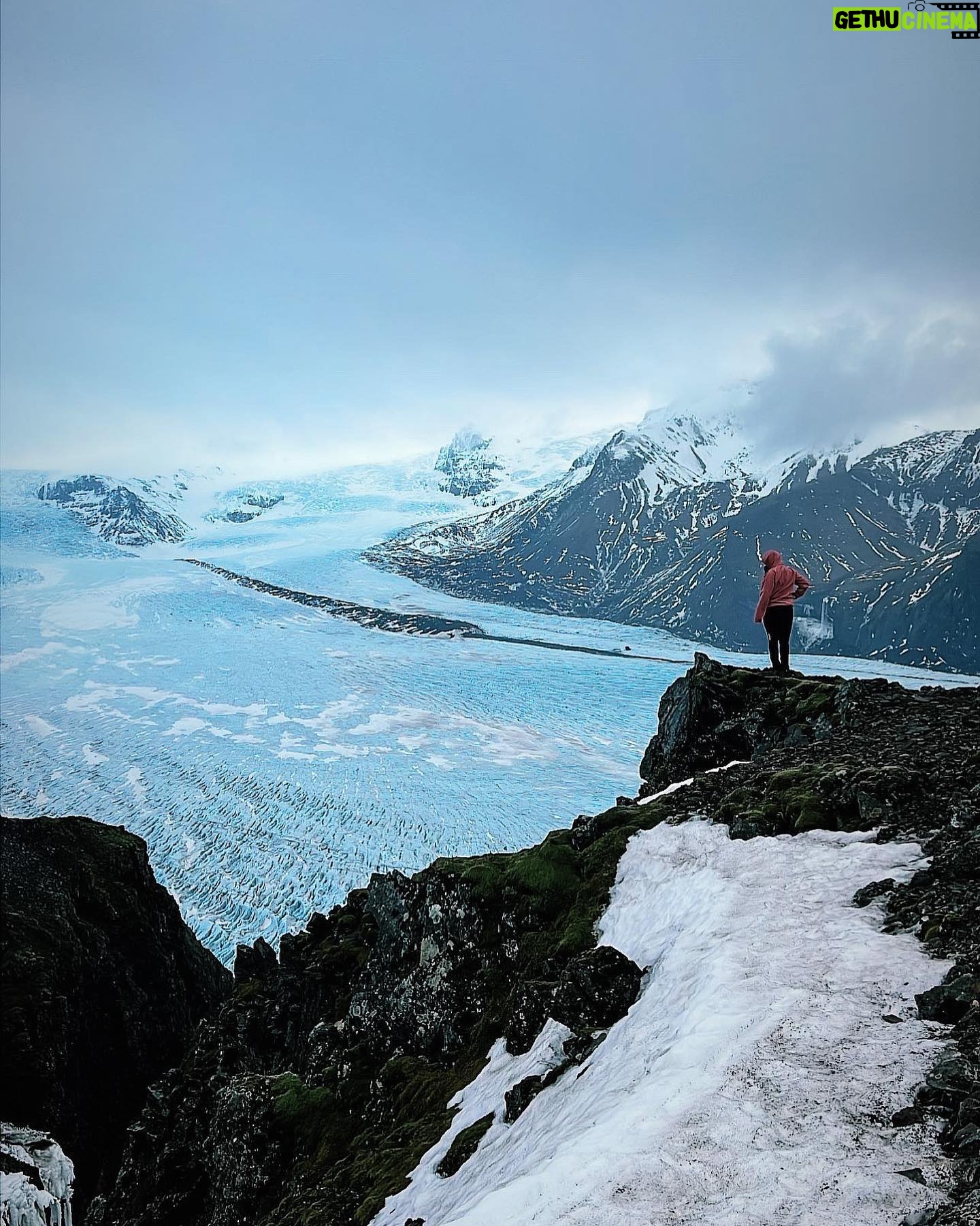 Shirine Boutella Instagram - The most beautiful trail we did 🏔️! 5h30 and a breathtaking view. We used the app @alltrails to find it (them) and to track us. Glacier everywheeerrree ❄️ Every piece of this country is stunning ! ✨ #iceland #trail #roadtrip #svartifoss
