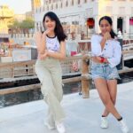 Shirley Setia Instagram - O tere chehre da eh noor Khileya, KHOOB KHILEYA✨ Dono ki Jodi khoob khileya….. haina🌻🌻 • Performed with the cutest and most talented @shirleysetia dii❤️😘 YOU ARE A SWEETHEART.. lots of love❤️ • Dc @isshehzaankhan bhaiya @shirleysetia dii❤️ @mitrazmusic 😊 • #khileya #shirleysetia #mitraz #reels #trending #viral #explore #fypシ #dubai #vaidehi_theperformer