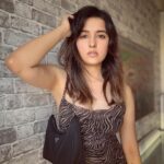 Shirley Setia Instagram - Aaj mann kiya, so got dressed & now chilling at home 😅 💁🏻‍♀️🧚🏻‍♀️ Aapka kya plan hai aaj ka? ✨ #saturdayvibes