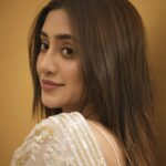 Shivangi Joshi Instagram – 🤍

Styled By:- @nehaadhvikmahajan
👗Outfit :- @neerusindia @neerusprive
💎Jewellery:- @adan_creation_