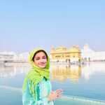 Shivika Rishi Instagram - Seeking blessings @ Golden Temple✨ #waheguru_ji 🙏🌻🌸🌼🌺 #shivika #instagram #happynewyear2024 #blessings #waheguru_ji_ka_khalsa_waheguru_ji_ki_fateh_jio #blessed🙏 #khalsa