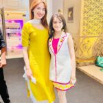 Shivika Rishi Instagram - It’s an honour 🏆to be felicitated by honourable deputy CM of Rajasthan @drpremchandbairwabjp sir✨ & wowtalk … Can’t thank enough 😊🫶🏻 Outfit @tutusbytutu #award #instagram #achievement #instagood #sunday #featured #influencer #actor #potd #explore @shilpasodiyan @anandrishi123