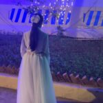 Shivika Rishi Instagram - Golden night with this golden piece🏆✨…National icon award for my role in Khichdi 2 Can’t thank you enough 🫶🫶 #awards #instalike #fashionstyle #achievements #exploremore #featuredmodel #awardshow #influencer