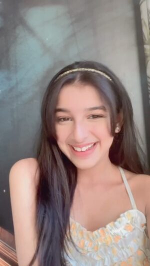 Shivika Rishi Instagram - Tere dil me tent 🏕️ lagauga..✨

#instagram #srk #lutputgaya #explore #viralreels #trendingnow #reelsvideos #dunki #viralinstagram