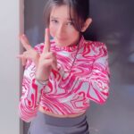 Shivika Rishi Instagram - 🎤🎵 sing it🩷✨ #instagram #trendingreels #viralvideos #viewforview #explorepage #video #dancechallenge