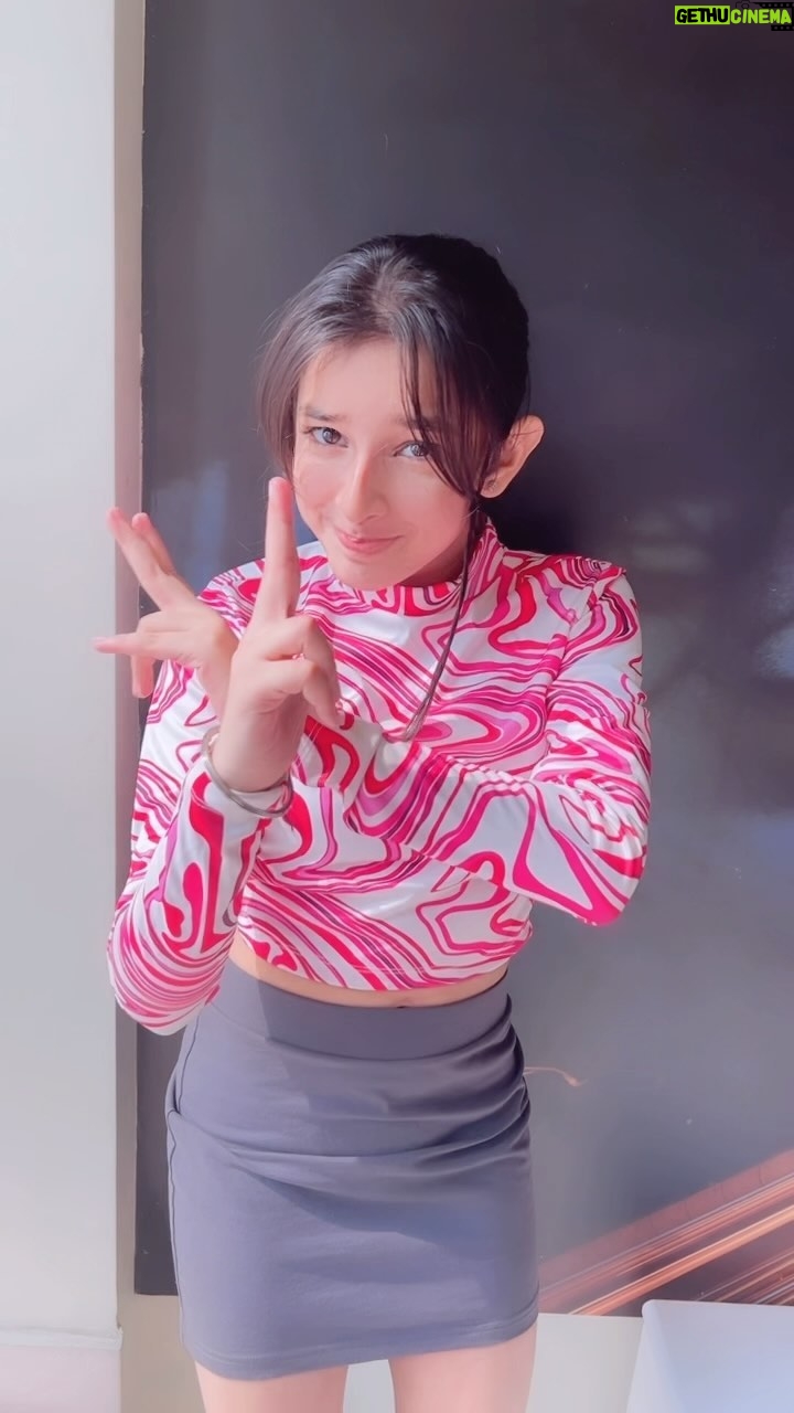 Shivika Rishi - 19.2K Likes - 🎤🎵 sing it🩷✨
#instagram #trendingreels #viralvideos #viewforview #explorepage #video #dancechallenge