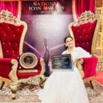 Shivika Rishi Instagram – Golden night with this golden piece🏆✨…National icon award for my role in Khichdi 2
Can’t thank you enough 🫶🫶

#awards #instalike #fashionstyle #achievements #exploremore #featuredmodel #awardshow #influencer
