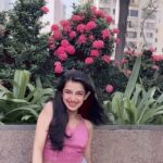 Shivika Rishi Instagram - Tu mero hukkum ko ikka🌺♠️ #trending #pahadisong #explore #reelitfeelit #makeitviral #trendingreels #pahadi #viral #pahadidance