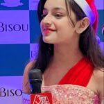 Shivika Rishi Instagram - Christmas comes early 🎅❄️⛄️♥️@fairfieldbymarriottmumbai …Had wonderful time with Santa✨ Outfit in collaboration with @fairiesnmermaids #instagram #xmas #explore #photooftheday #explorepage #saturday