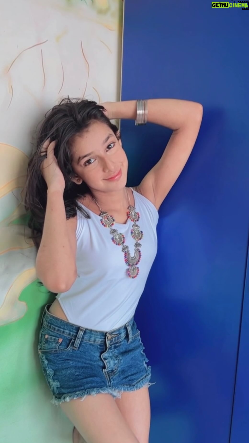 Shivika Rishi - 40.8K Likes - Tere bina…🌸✨
#instagram #reelsindia #terebina #viewsforviews #viralvideos #explorepage #dancereels #openhair #bluedenim