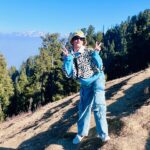 Shivika Rishi Instagram – Qaafirana sa hai…🍃🏔️🍂

#sundayvibes #instagram #photooftheday #hills #naturephotography #beauty #exploremore