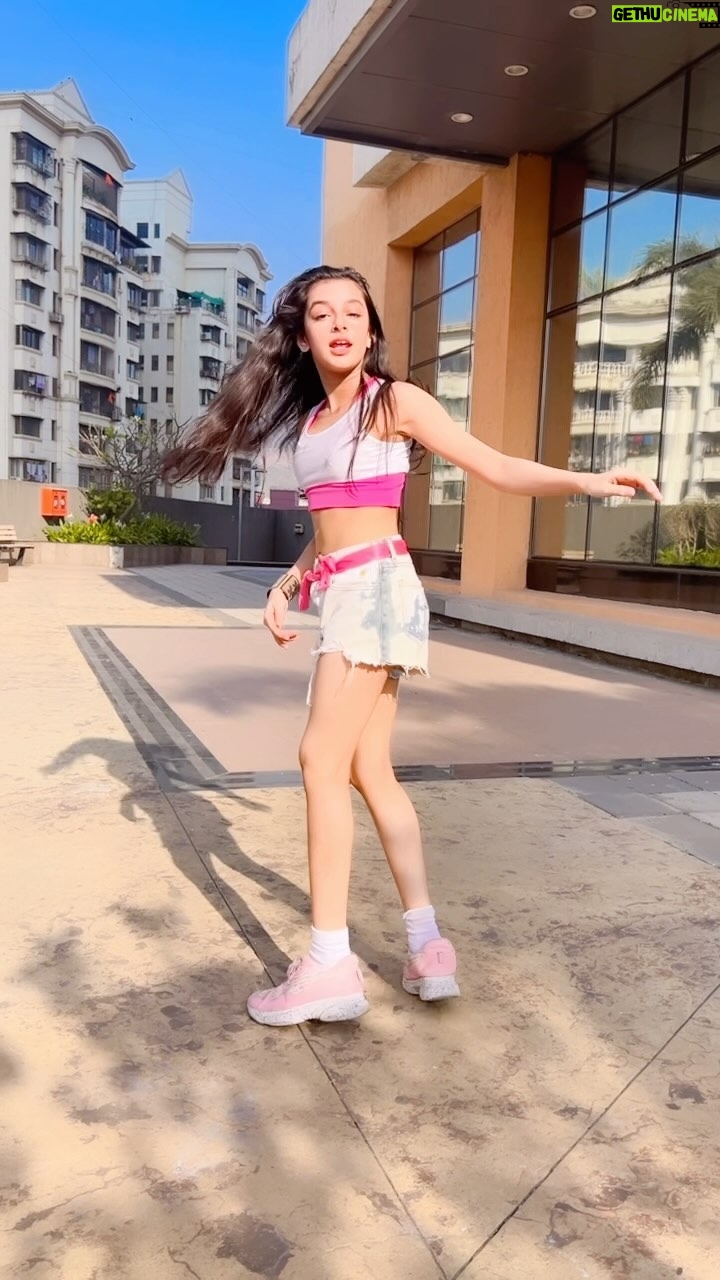 Shivika Rishi - 23.1K Likes - Gulaab🌷
#instagram #trendingreels #viralreels #akhiyaangulaab #reels #reelsinstagram #dancevideo