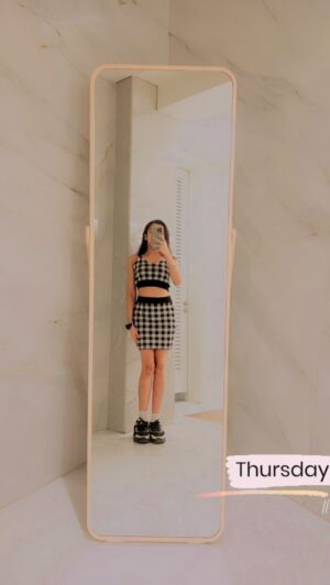Shivika Rishi Instagram - Trend Onnn🖤🤍

#instagram #viewsforviews #dancechallenge #trendingreels #viral #trend #explore
