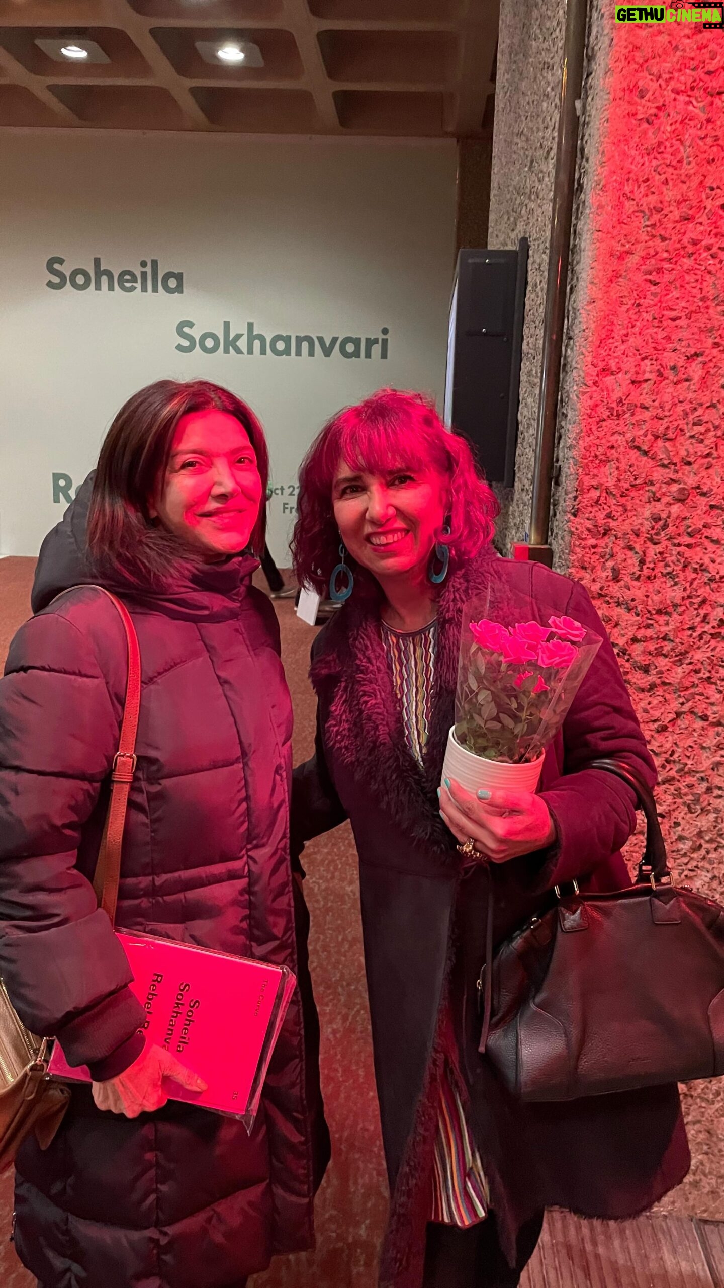 Shohreh Aghdashloo Instagram - We are at the Art and Culture Barbican Centre. Soheila Sokhanvari, an Iranian-British scientist and artist, celebrates feminist icons from pre-revolutionary Iran. The exhibition “Rebel Rebel” is the first major UK commission by Soheila Sokhanvari. Visit it while it lasts! Get your tickets at barbican.org.uk 🙏🏼❤️ ما در مرکز هنر و فرهنگ باربیکن هستیم. سهیلا سخنوری، دانشمند و هنرمند ایرانی-بریتانیایی، نمادهای فمینیستی ایران پیش از انقلاب را گرامی می دارد. نمایشگاه «شورش یاغی» اولین کمیسیون بزرگ بریتانیا توسط سهیلا سخنوری است. تا زمان بسته شدن از نمایشگاه دیدن کنید! 🙏🏼❤️ #barbicancentre #soheilasokhanvari #womanlifefreedom
