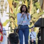 Shohreh Aghdashloo Instagram – The freedom fighters in Iran are not going to give up and neither are we. We keep echoing their voice and show their struggle until the regime change in Iran. 

With special thanks to the Beverly Hills City Hall and Mayor @lilibosse1 for making this rally possible.

تضاهرات شنبه ۵ نوامبر در مقابل شهرداری بورلی هیلز با حضور شهردار، نازنین بنیادی، زر ابراهیمی، تارا گرامی، شیوا نگار و با سپاس از شالی زمردی، مکس امینی و همه دست اندرکاران این تضاهرات.

#iranprotests #iranrevolution #iran #mahsaamini