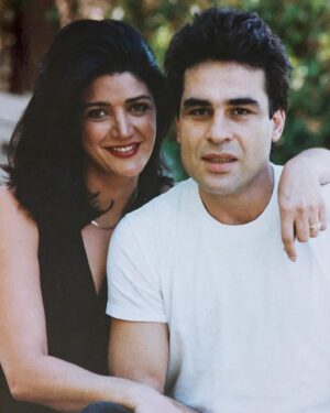 Shohreh Aghdashloo Instagram - Happy Solar Return to my dearest Houshang! 🎉 How are you feeling at the dawn of your birthday today?

هوشنگ‌ جان، بازگشت خورشیدی مبارک 🎉
 امروز در سحرگاه تولدتان چه احساسی دارید؟