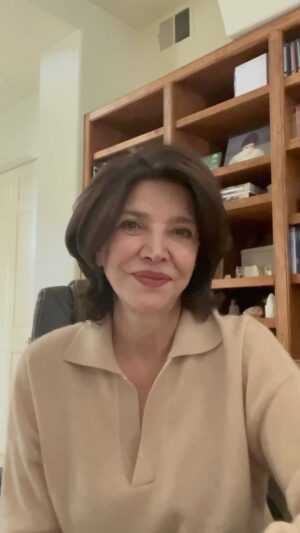 Shohreh Aghdashloo Instagram - February 11 marks the 44th anniversary of the oppressive regime in Iran. Join the demonstrations wherever you are.

If you happen to be in Washington D.C. meet us at “March for Iran” on Saturday, Feb 11 to amplify the voices in Iran against the Islamic Republic.

#iran #iranprotests #iranrevolution #mahsaamini