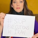 Shohreh Aghdashloo Instagram – Hollywood stars are asking for an end to the mass executions of the protesters in Iran.
ستاره های هالیوود خواستار پایان دادن به اعدام های دسته جمعی معترضان در ایران هستند.
Video by @hollywoodreporter
#iranprotests #iran #mahsaamini #stopexecutionsiniran