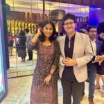 Shraddha Gautam Instagram - I met Mr. Prasoon Joshi last evening! Conversations about AI and advertising and stories! I am so thrilled! So fortunate! And to the right you see that head of hair? That’s Tanmay Bhat! He had so many folks wanting to talk to him we didn’t get a chance to take a picture together. But there is a group pic on somebody’s phone!