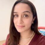 Shraddha Kapoor Instagram - Mere Bio mein jao! 🛍️