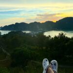 Shreema Bhattacherjee Instagram – Chasing sunsets and sipping on sunshine.🌞🏖️🌊

#sunset #phiphiisland #phiphiviewpoint #blessed #omnamahshivaya