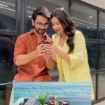 Shreema Bhattacherjee Instagram - Surprising her with floating breakfast 😅😂🙌❤️ . #instadaily #reels #skit #indranilchatterjee #shreemabhattacherjee #funnyreels
