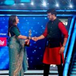Shreema Bhattacherjee Instagram – And just like that 2024 started with a bang! 
Winning dadagiri was always a dream come true.
Thank you universe ❤️🕉️✨

#dadagiri #zeebangla #blessed #winner #2024 #shreemabhattacherjee #1111 

@zeebanglaofficial ❤️

🥻 @shimontinii ✨
Styling @subrata4462 ✨🤍