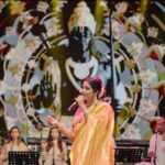 Shreya Ghoshal Instagram - Sab ko Ram Navami ki hardik shubhkamnaen 🩷🙏🏻 Jai Shree Ram 🙏🏻 I had the privilege of performing Ram Bhajans on the occasions of the opening of a beautiful new Ram Mandir in Mangalore. This was for the first time ever that I have done a pure devotional concert like this. The divine experience of singing for Bhagwan Shir Ram in front of the devotees will be one of the biggest highlights of my life. The other highlight was that got to share the stage in a live concert for the first time with my dear, the legendary @sonunigamofficial ji. What a day!! Big thanks to my band members, singers, tech team and the magicians at @btosproductions for helping me bring this concept to life. 🩷🙏🏻 📸 @_smfilms